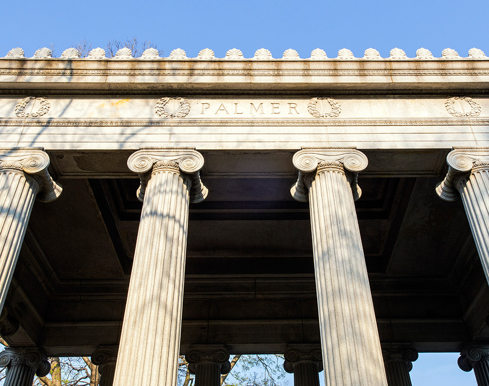 Graceland-Landscape-Palmer-Monument.jpg